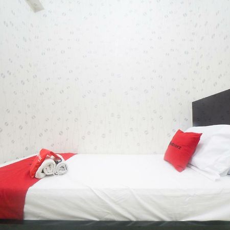 Reddoorz Apartment @ Pegangsaan Kelapa Gading 3 Джакарта Екстер'єр фото