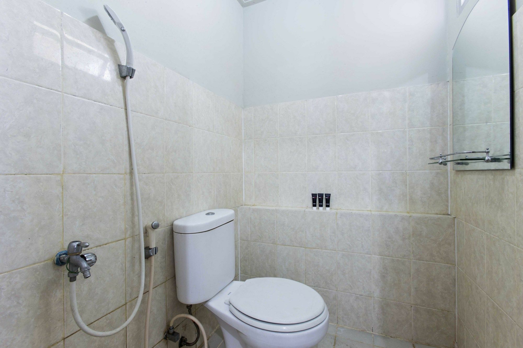 Reddoorz Apartment @ Pegangsaan Kelapa Gading 3 Джакарта Екстер'єр фото